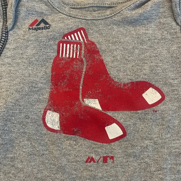 2-Piece Baby Boy Size 18M Red Sox Onesies​ - Picture 3 of 7